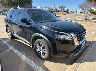 Used 2022 Nissan Pathfinder SL video 1