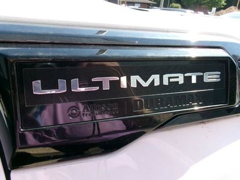 Used 2024 GMC Sierra 2500 Denali Ultimate AWD/4WD image 6