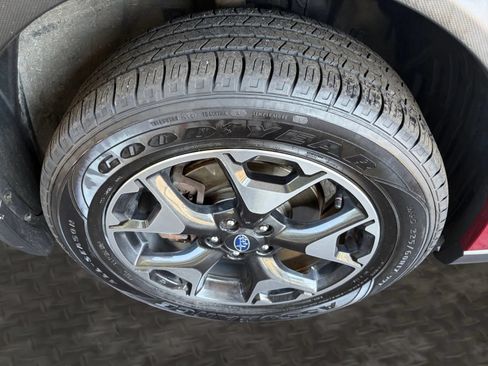 Used 2019 Subaru Crosstrek 2.0i Premium AWD/4WD image 37