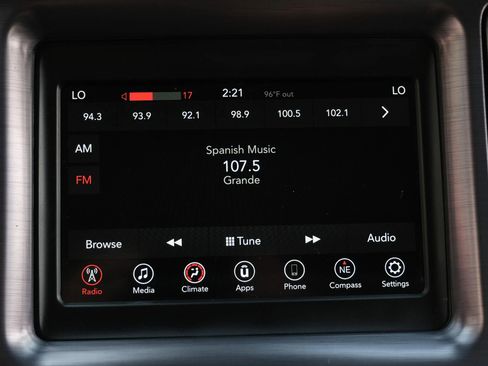 Used 2018 Dodge Challenger SXT RWD image 27