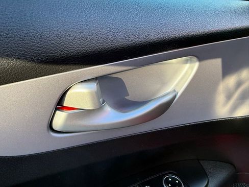 Used 2024 Kia Forte LXS image 14