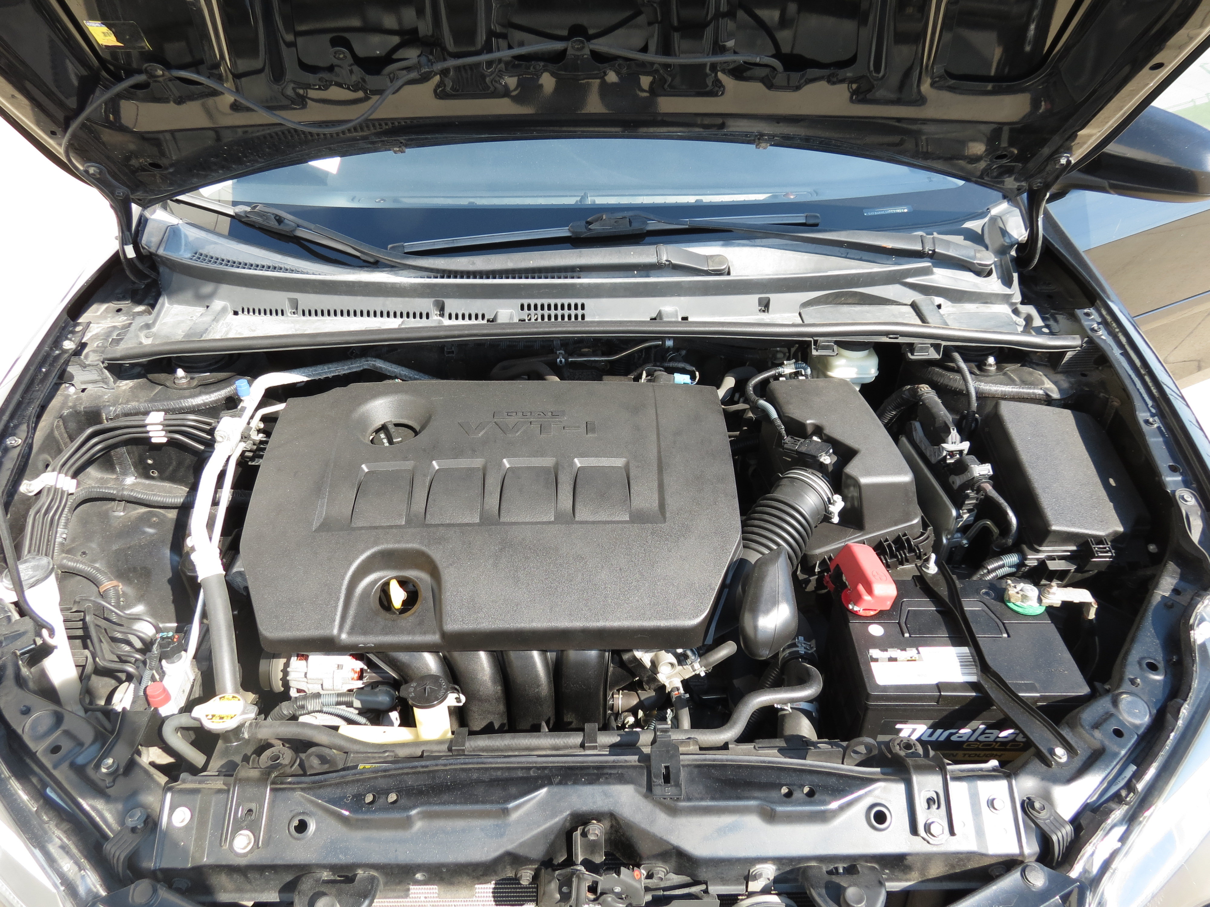 Used 2017 Toyota Corolla LE FWD image 9