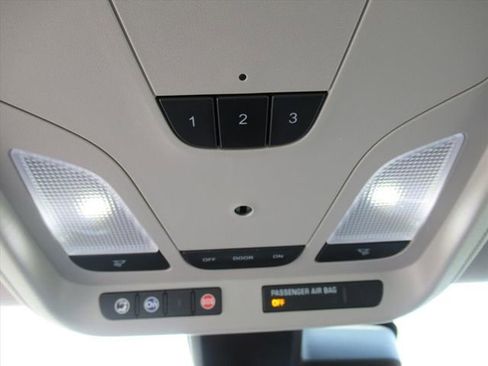 Used 2017 Chevrolet Impala LT w/ Leather Package image 24