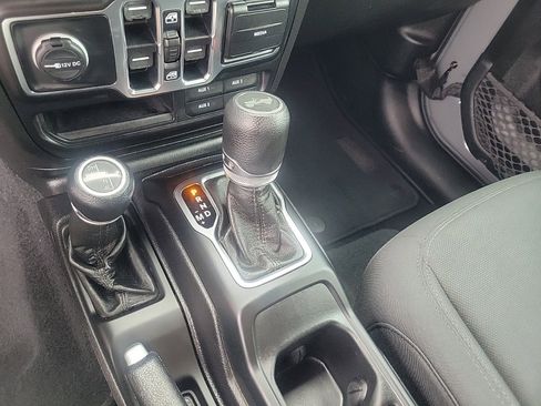 Used 2020 Jeep Wrangler Unlimited Sport S image 23