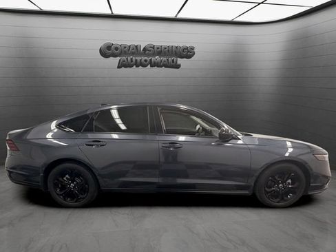Certified 2025 Honda Accord SE image 6
