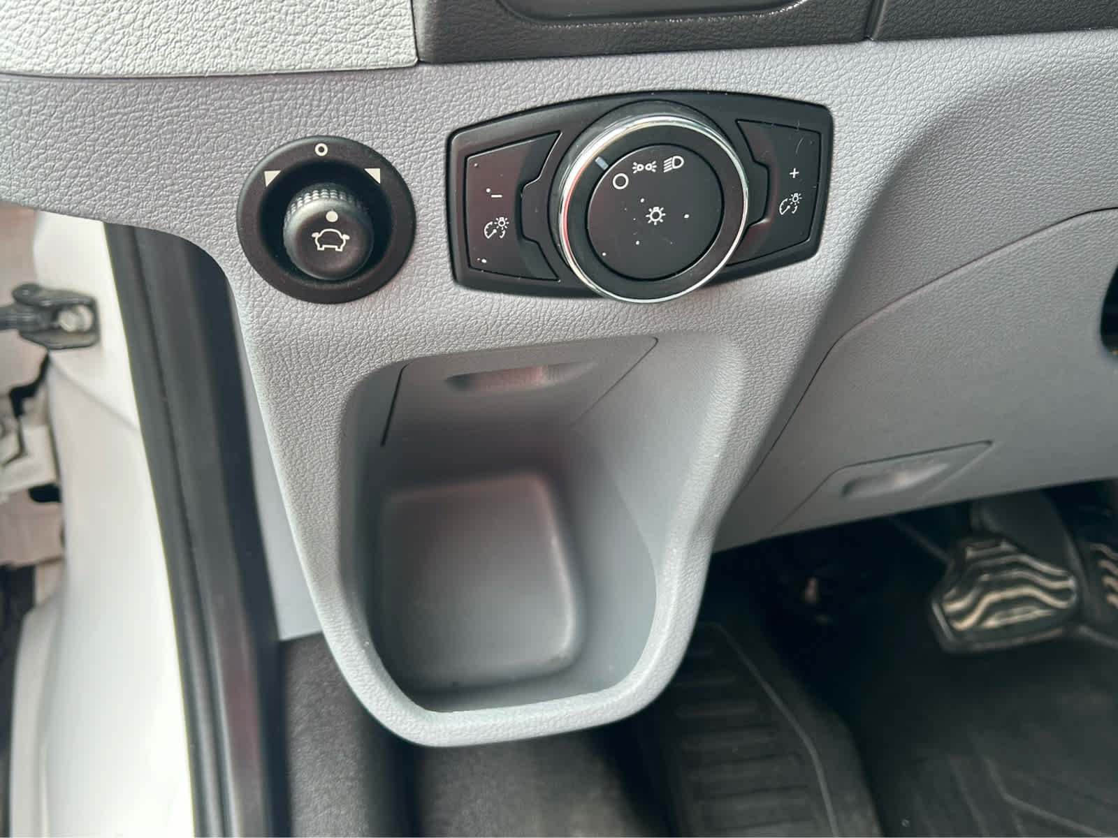 Used 2018 Ford Transit 350 138 DRW w/ Exterior Upgrade Package RWD image 18