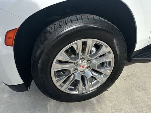 Used 2023 GMC Yukon Denali image 19