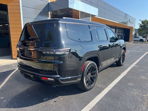 New 2026 Jeep Grand Wagoneer Limited AWD/4WD image 25