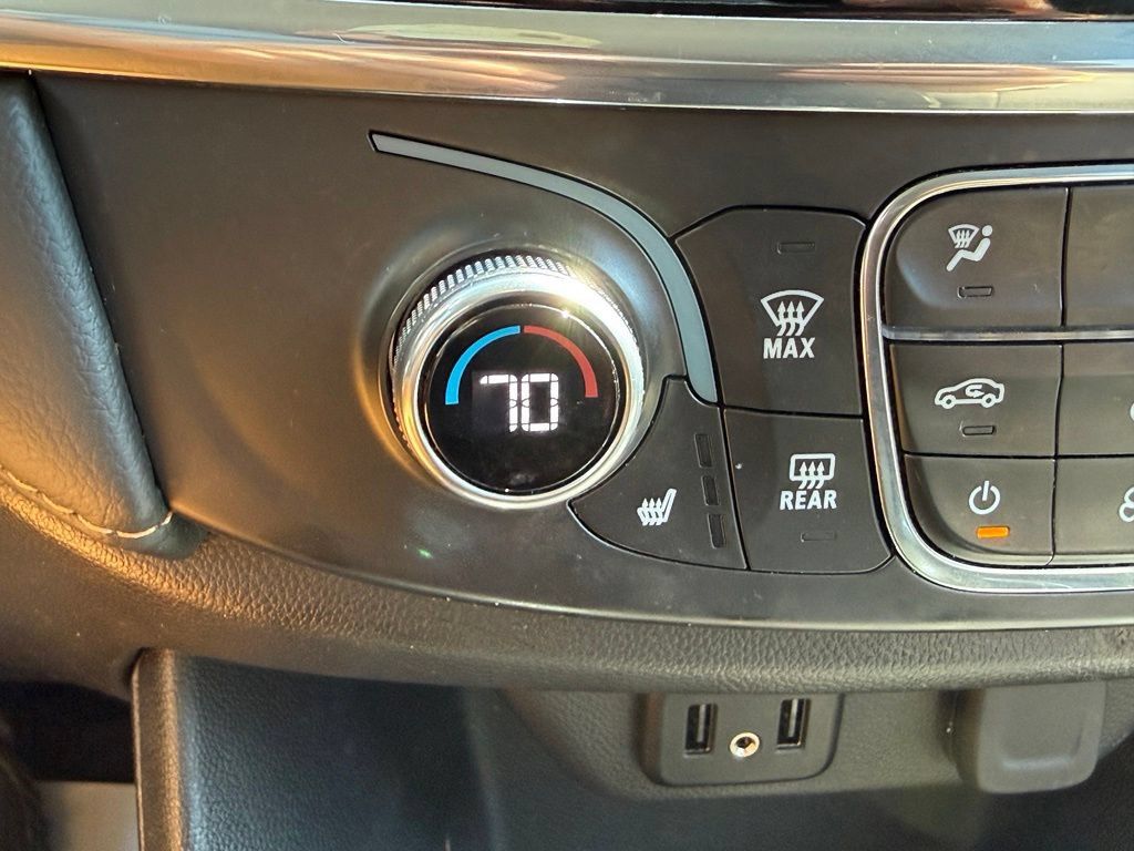 Used 2021 Chevrolet Traverse LT AWD/4WD image 57