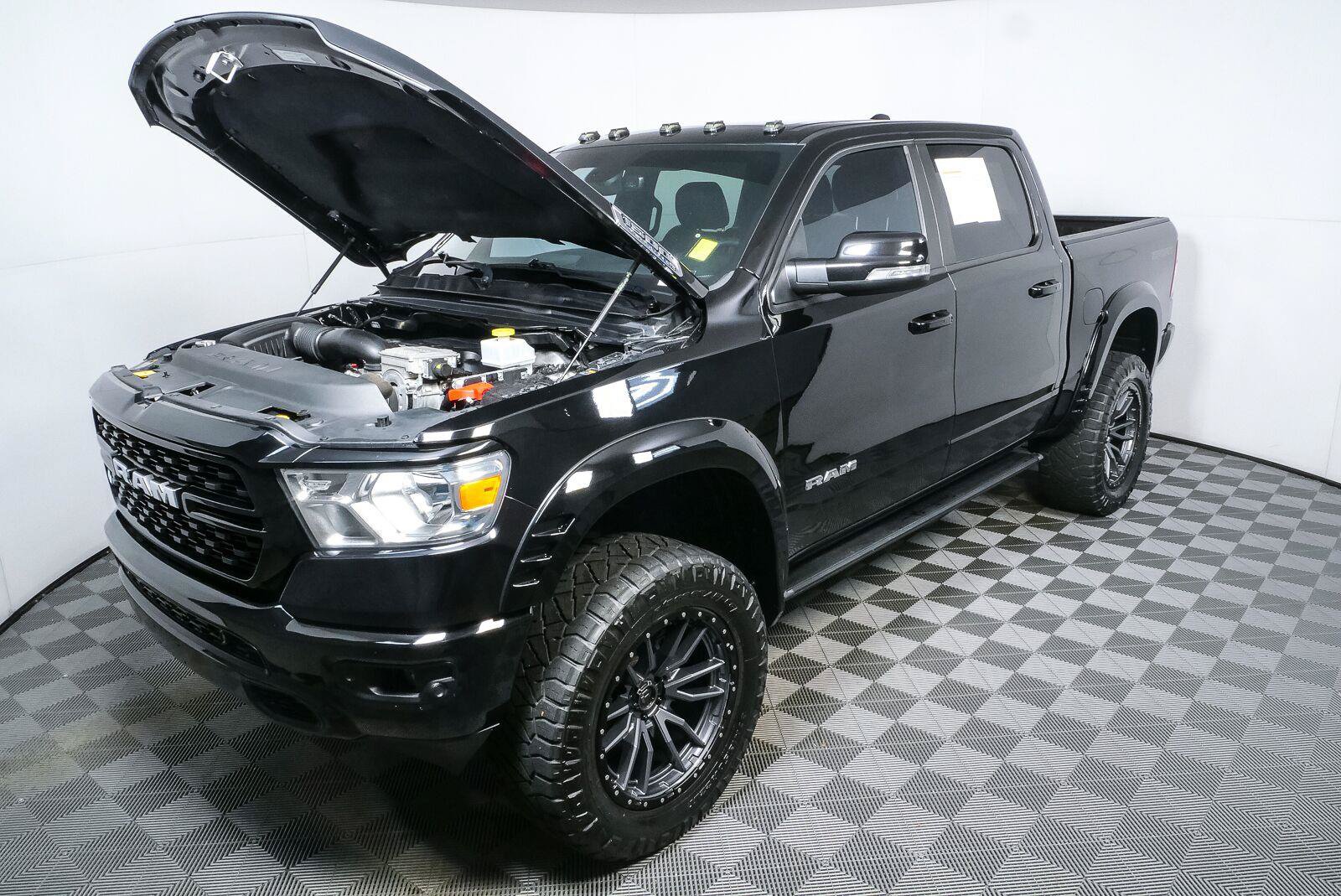 Used 2022 RAM 1500 Big Horn AWD/4WD image 32