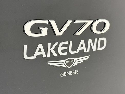 New 2026 Genesis GV70 2.5T Advanced w/ G1 Accessory Package AWD/4WD image 26