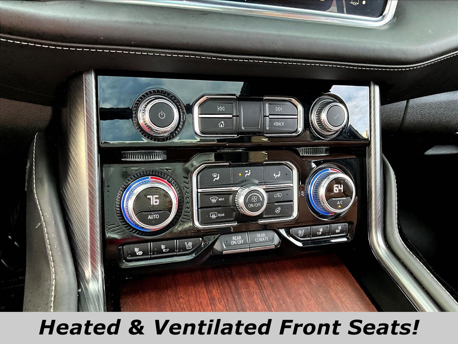Used 2023 GMC Yukon XL Denali Ultimate w/ LPO, Floor Liner Package AWD/4WD image 15