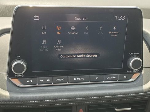 Certified 2025 Nissan Rogue SV FWD image 32