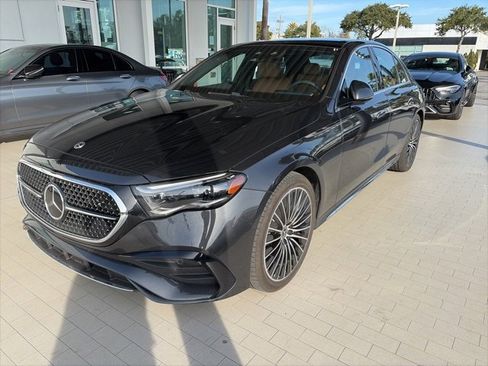 Used 2025 Mercedes-Benz E 350 Sedan image 1