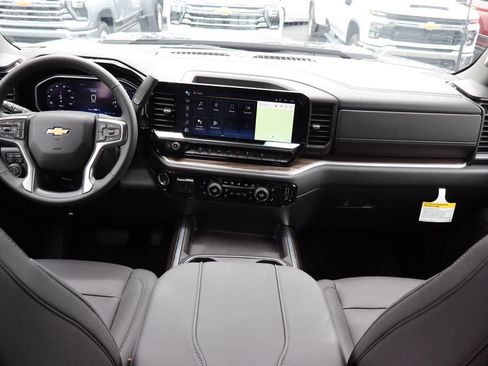 New 2026 Chevrolet Silverado 2500 LT w/ Z71 Chrome Sport Edition AWD/4WD image 17