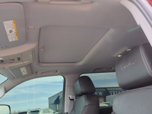 Used 2017 GMC Sierra 1500 Denali w/ Denali Ultimate Package image 16