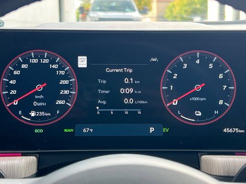 Used 2025 Hyundai Sonata Limited FWD image 37