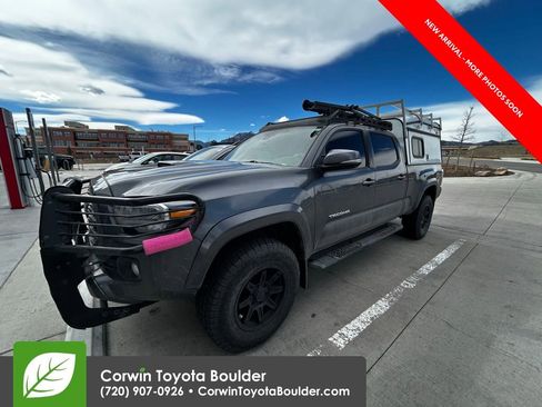 Used 2023 Toyota Tacoma TRD Sport w/ Advanced Technology Package image 3