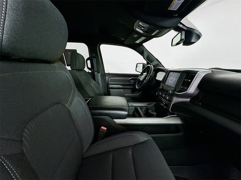 Used 2019 RAM 1500 Big Horn image 28