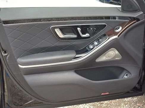 Used 2024 Mercedes-Benz S 500 4MATIC image 18