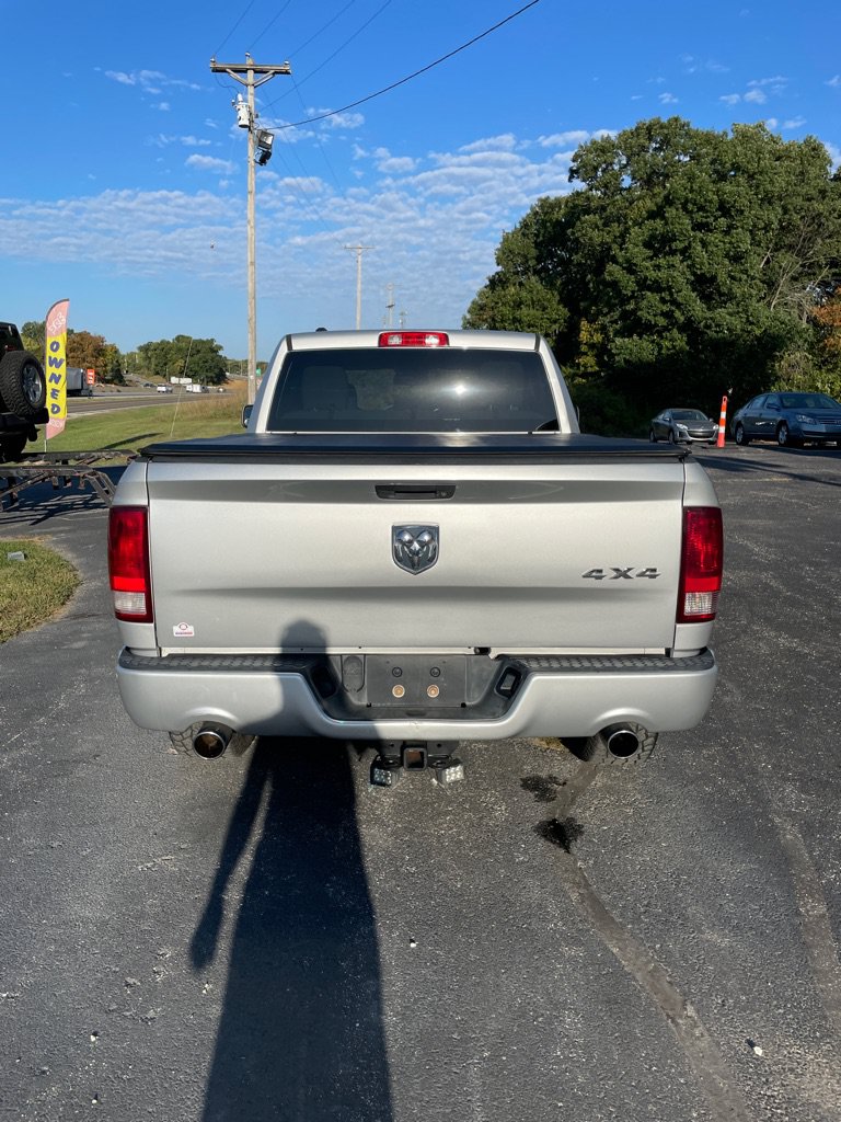 Used 2015 RAM 1500 Express AWD/4WD image 4