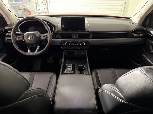 Used 2024 Honda Pilot EX-L image 16