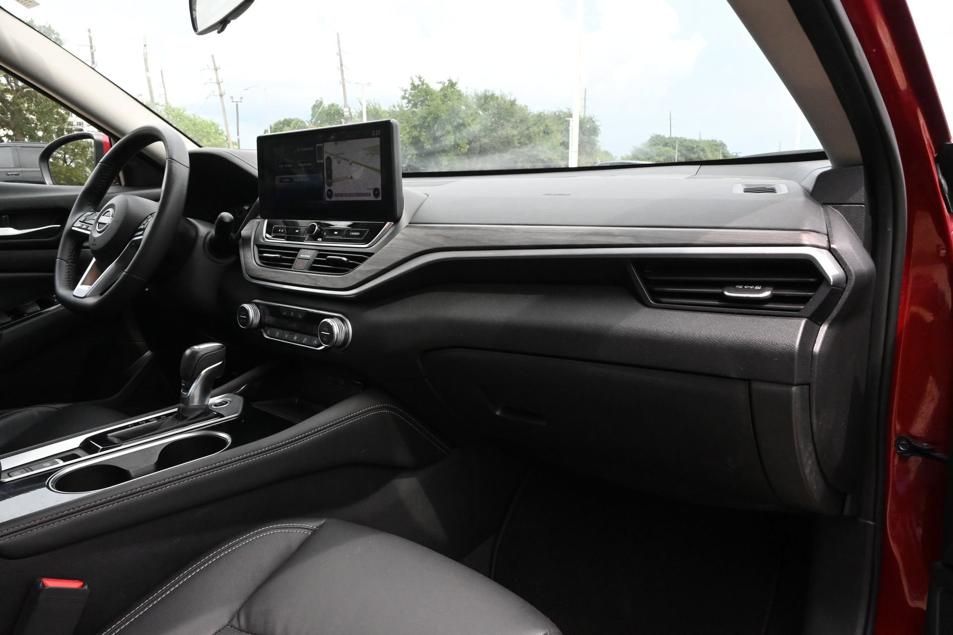 Used 2024 Nissan Altima 2.5 SL AWD/4WD image 24
