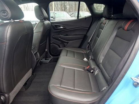 Used 2024 Chevrolet Trax RS w/ Sunroof Package image 10