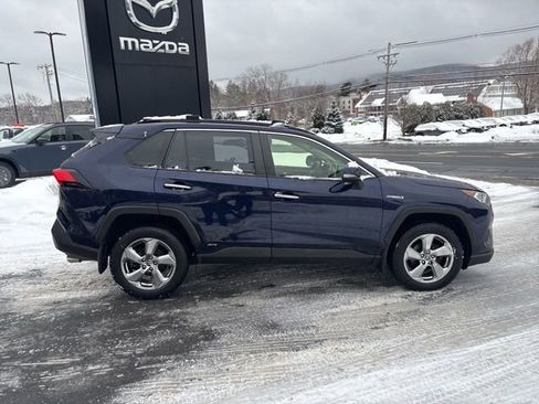 Used 2019 Toyota RAV4 Limited w/ Limited Grade Weather Package image 8