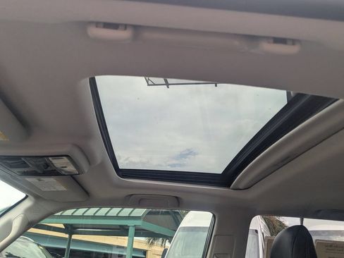 Used 2018 Toyota 4Runner Limited AWD/4WD image 7