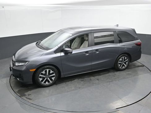 Used 2025 Honda Odyssey EX-L image 31