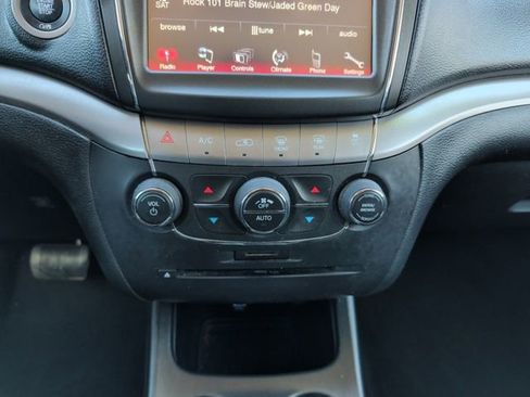 Used 2018 Dodge Journey Crossroad AWD/4WD image 24
