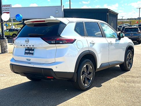 New 2026 Nissan Rogue SV image 8