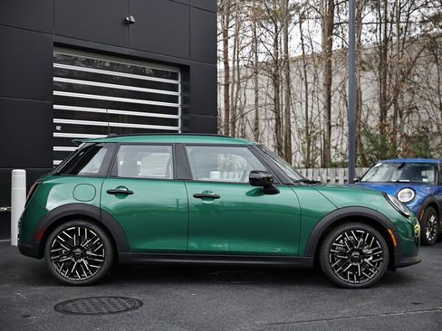 New 2026 MINI Cooper S image 4