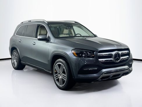 Used 2021 Mercedes-Benz GLS 450 4MATIC image 3