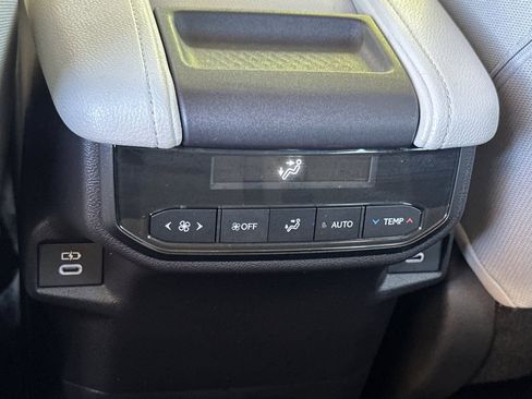 Certified 2025 Toyota Grand Highlander LE image 16