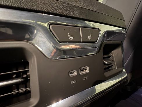 Used 2024 Chevrolet Silverado 2500 High Country w/ High Country Premium Package image 50