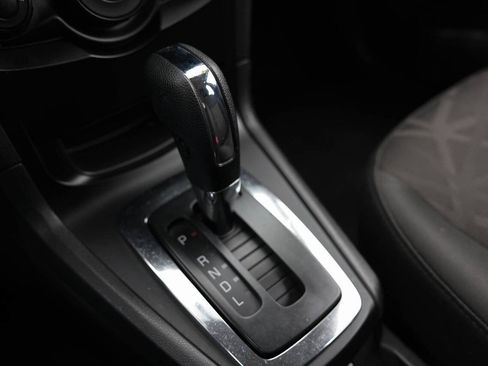 Used 2013 Ford Fiesta SE FWD image 24