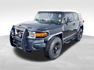 Used 2008 Toyota FJ Cruiser 2WD video 1