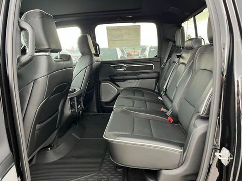 New 2026 RAM 1500 Laramie AWD/4WD image 18