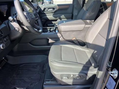 New 2026 GMC Yukon Denali w/ Denali Reserve Package AWD/4WD image 22