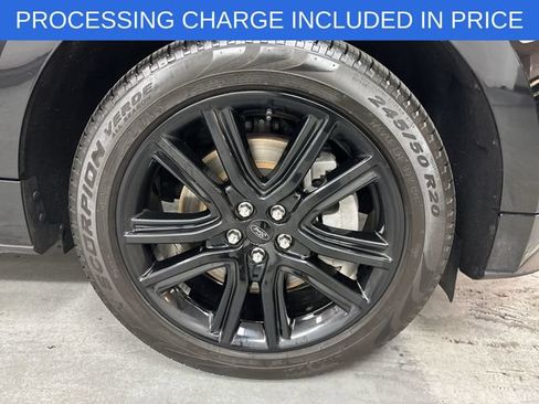 Certified 2024 Ford Edge ST-Line AWD/4WD image 2