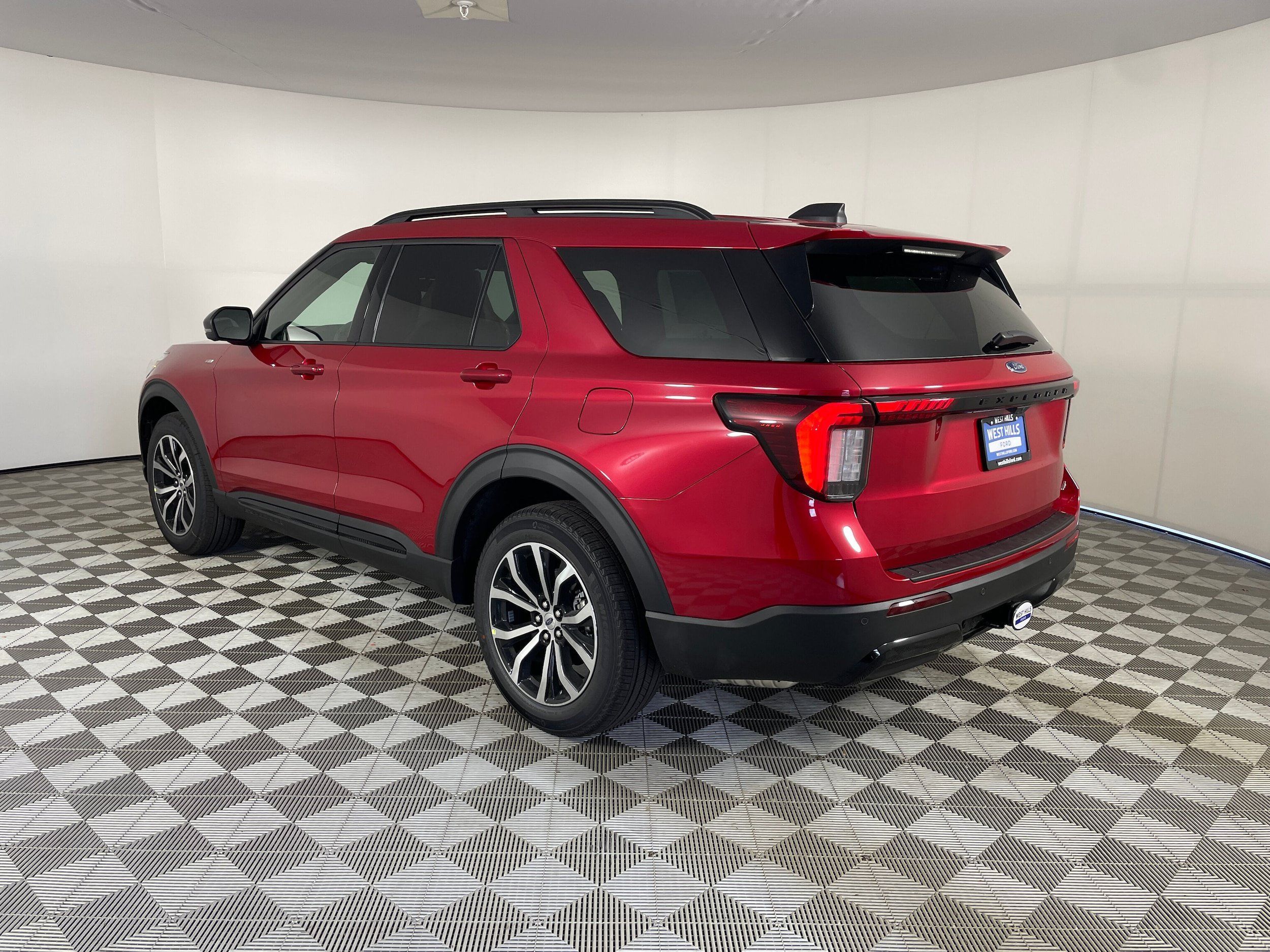 New 2026 Ford Explorer ST-Line AWD/4WD image 11