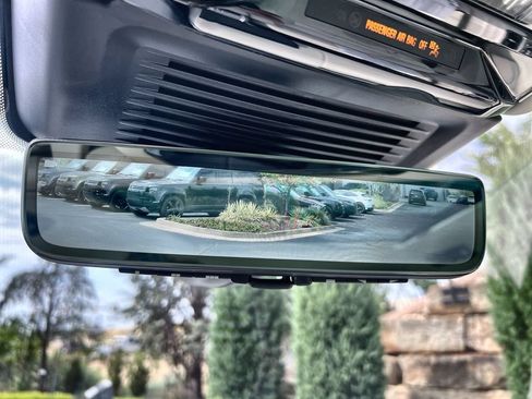 Certified 2023 Land Rover Range Rover SV AWD/4WD image 21