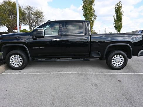 Used 2024 Chevrolet Silverado 2500 LTZ w/ LTZ Convenience Package image 9