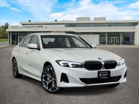 Used 2025 BMW 330i xDrive 330i xDrive w/ Premium Package image 1