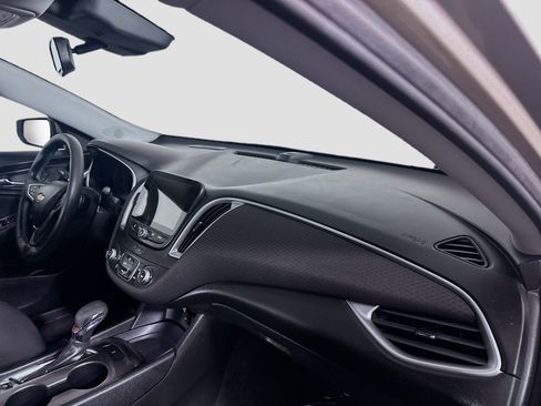 Used 2023 Chevrolet Malibu RS image 42