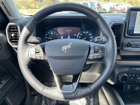 Used 2023 Ford Bronco Sport Outer Banks w/ Tech Package AWD/4WD image 10