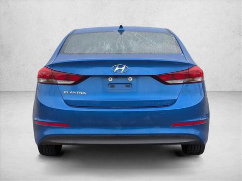 Used 2017 Hyundai Elantra SE image 6
