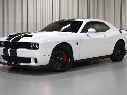 Used 2023 Dodge Challenger SRT Hellcat w/ Driver Convenience Group RWD image 1